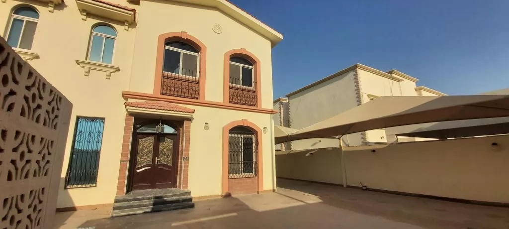 Residential Ready Property 4 Bedrooms U/F Standalone Villa  for rent in Al-Maamoura , Doha-Qatar #12516 - 1  image 