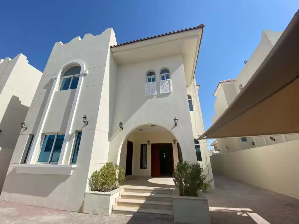 Жилой Готовая недвижимость 6 спален Н/Ф Отдельная вилла  в аренду в Доха #12521 - 1  image 