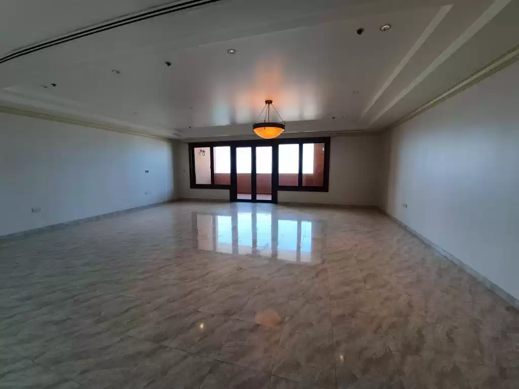 Wohn Klaar eigendom 3 Schlafzimmer S/F Wohnung  zu vermieten in Al Sadd , Doha #12525 - 1  image 