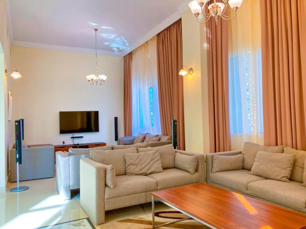 Residential Ready Property 3 Bedrooms F/F Apartment  for rent in Al-Dafna , Doha-Qatar #12576 - 1  image 