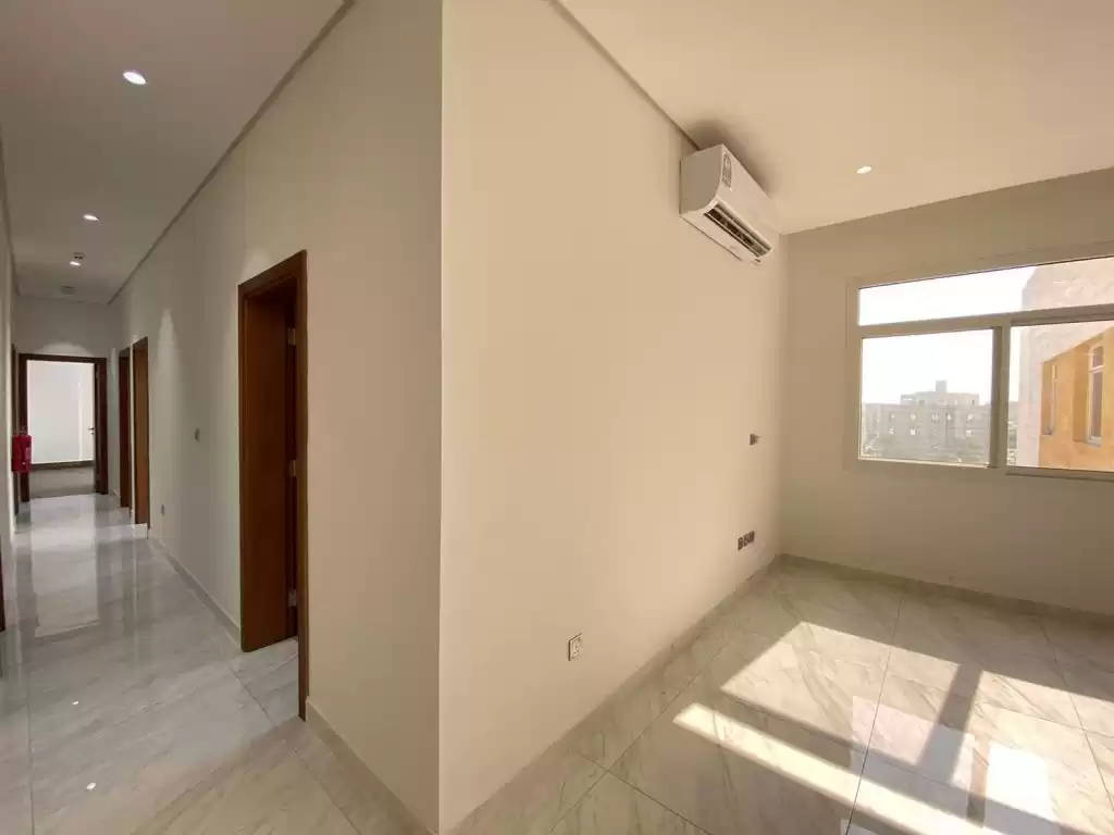 Residencial Listo Propiedad 3 dormitorios U / F Apartamento  alquiler en al-sad , Doha #12601 - 1  image 