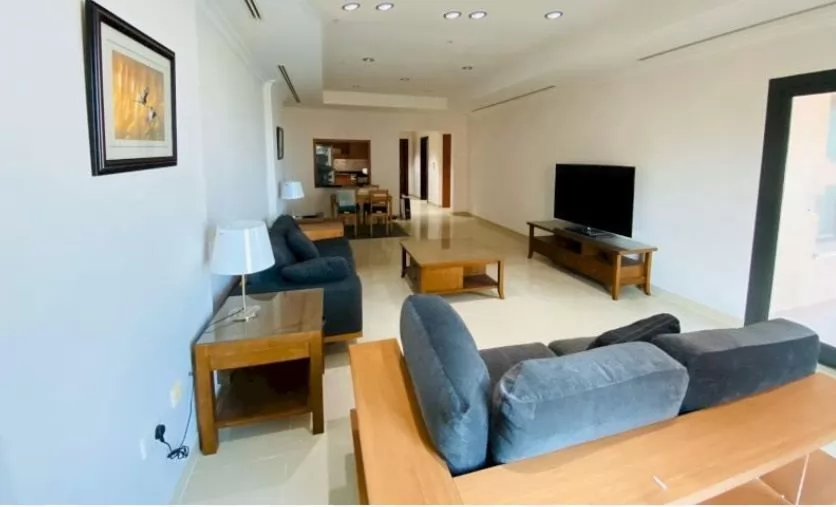 Residential Ready Property 2 Bedrooms F/F Apartment  for rent in The-Pearl-Qatar , Doha-Qatar #12639 - 1  image 