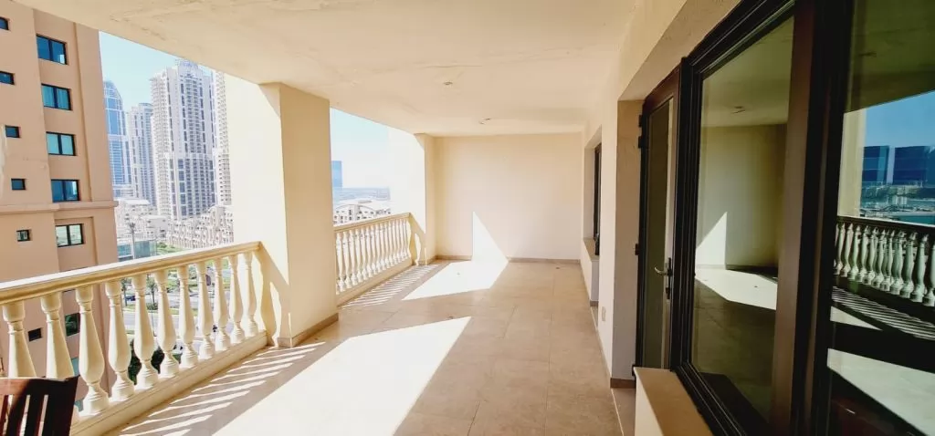 Residential Ready Property 2 Bedrooms S/F Apartment  for rent in The-Pearl-Qatar , Doha-Qatar #12640 - 1  image 