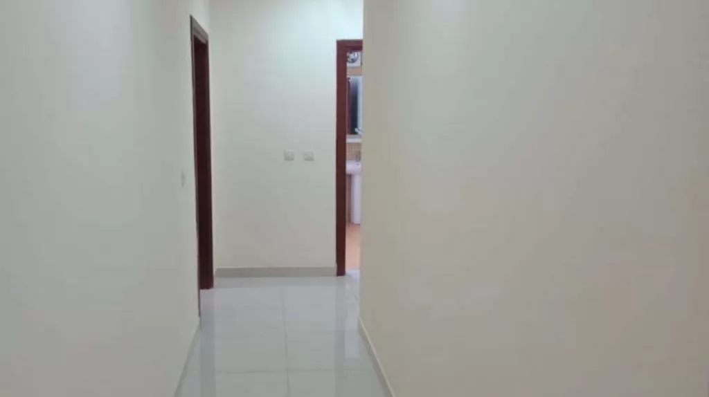 Residential Ready Property 2 Bedrooms F/F Apartment  for rent in Al-Mansoura-Street , Doha-Qatar #12663 - 4  image 