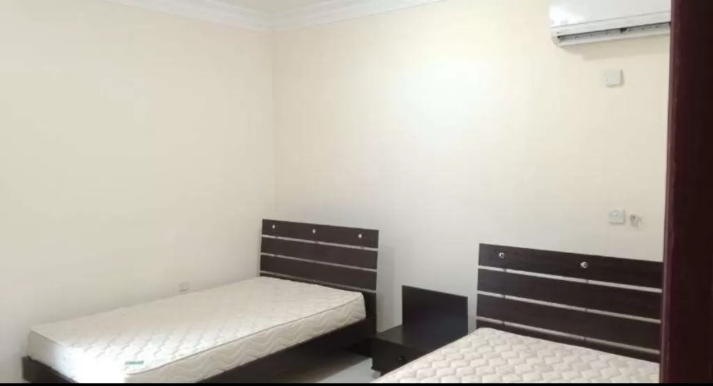 Residential Ready Property 2 Bedrooms F/F Apartment  for rent in Al-Mansoura-Street , Doha-Qatar #12663 - 5  image 