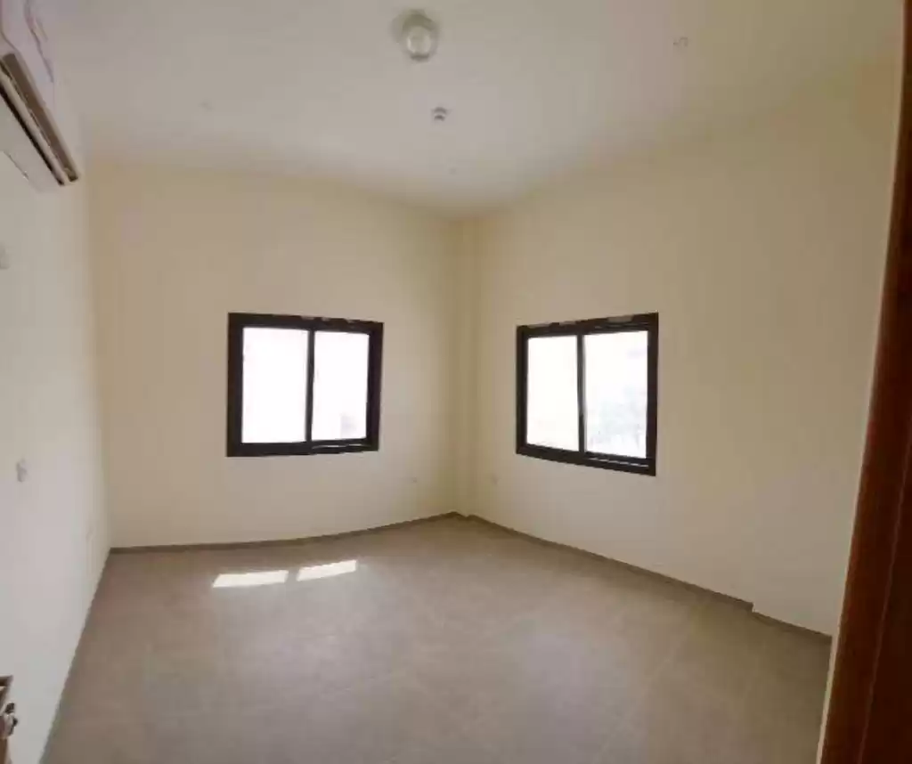 住宅 就绪物业 3 间卧室 U/F 公寓  出租 在 萨德 , 多哈 #12671 - 1  image 