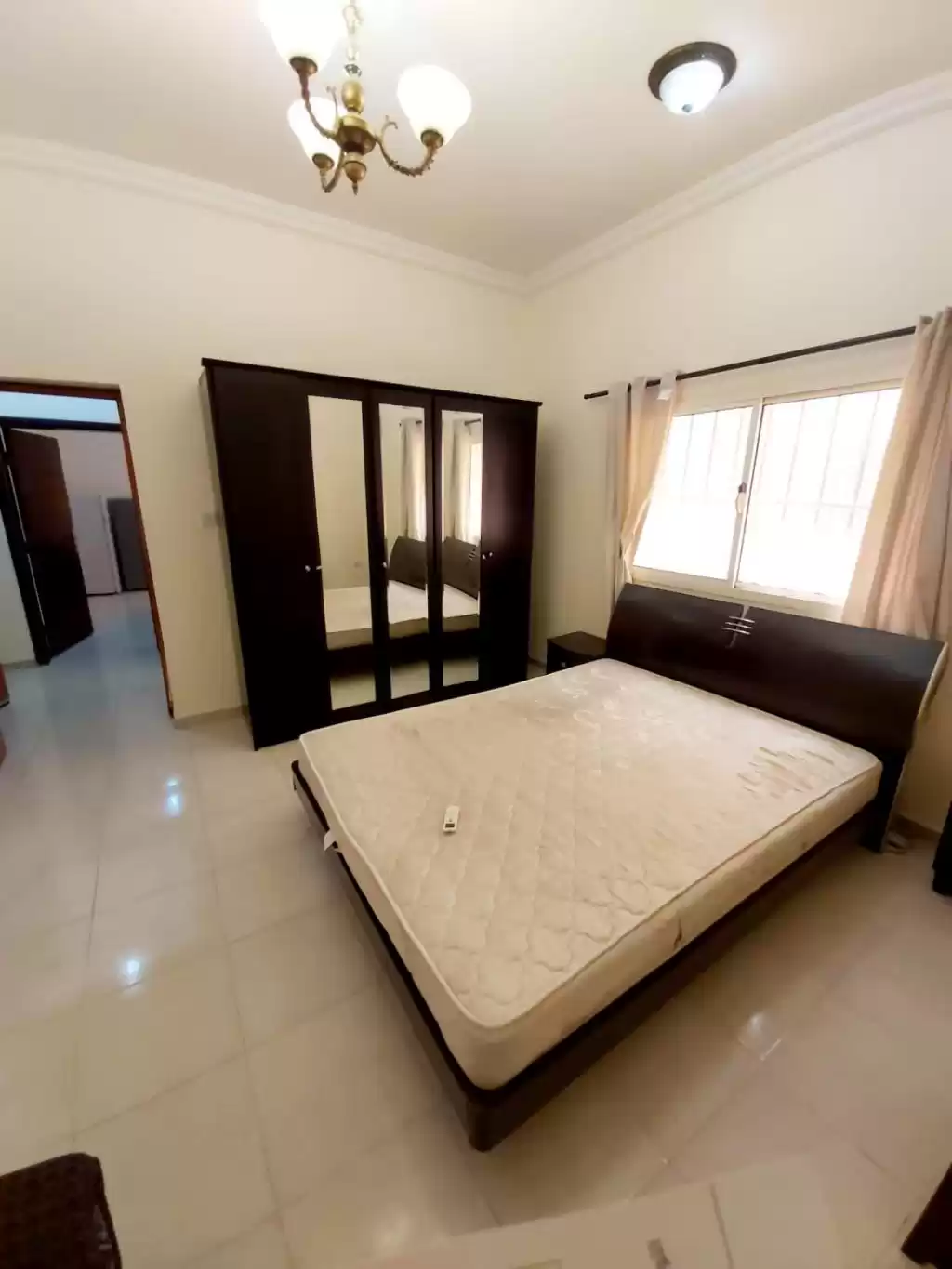 Wohn Klaar eigendom 1 Schlafzimmer F/F Wohnung  zu vermieten in Al Sadd , Doha #12717 - 1  image 