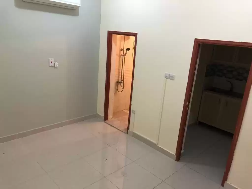 Residential Ready Property 1 Bedroom U/F Apartment  for rent in Al Sadd , Doha #12730 - 1  image 