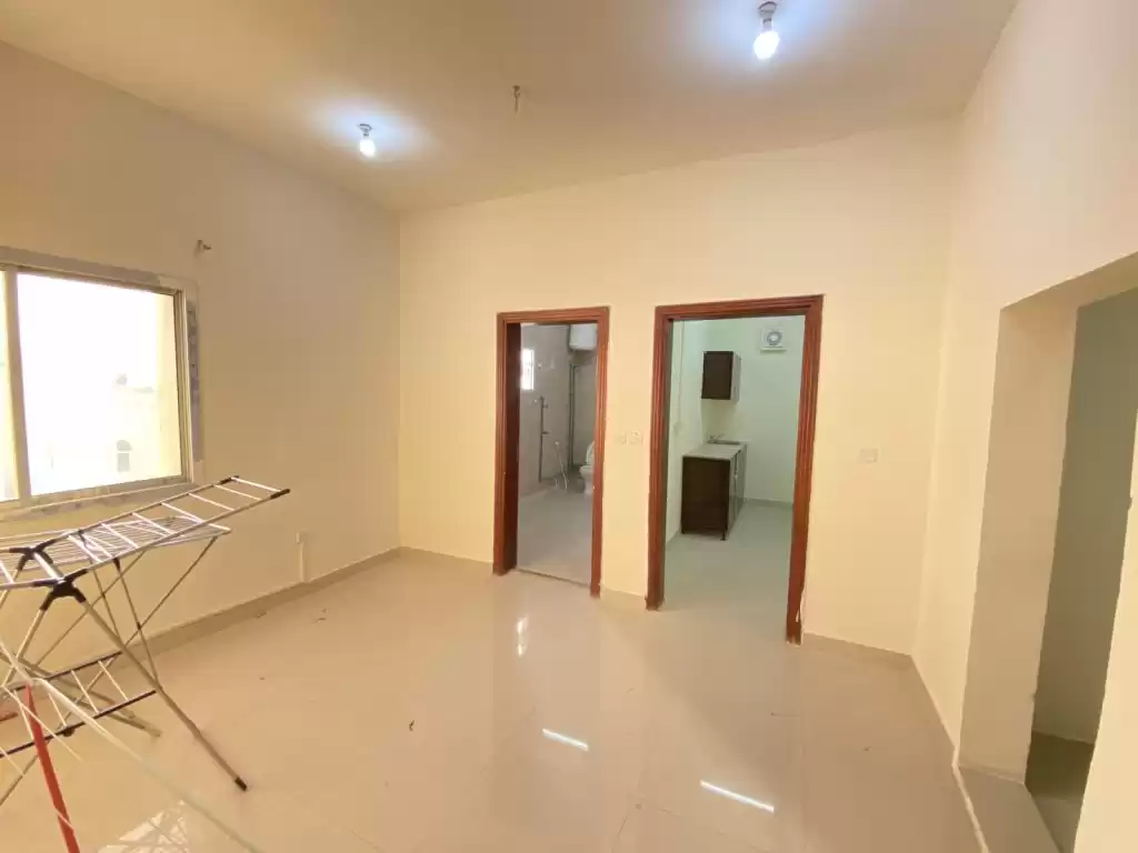 Residential Ready Property 1 Bedroom U/F Apartment  for rent in Al Sadd , Doha #12737 - 1  image 
