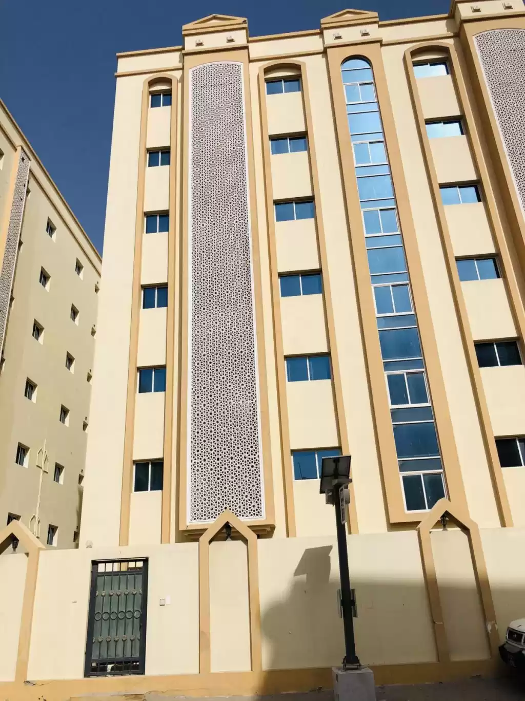 Résidentiel Propriété prête 2 chambres U / f Appartement  a louer au Al-Sadd , Doha #12748 - 1  image 