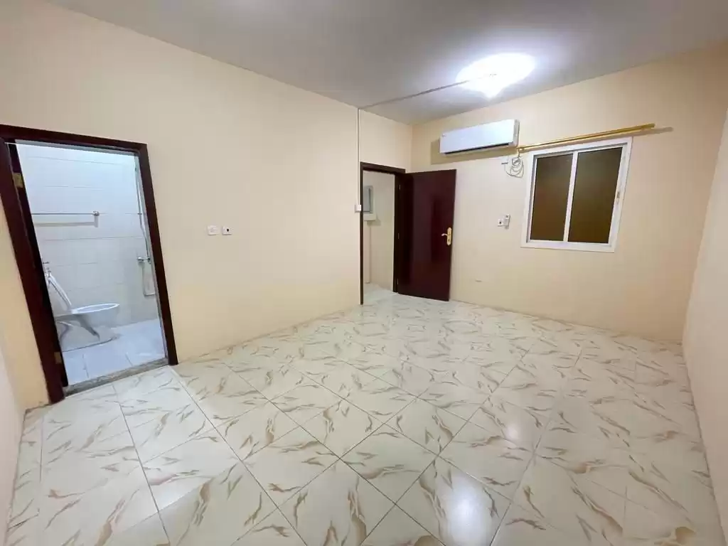 Wohn Klaar eigendom 1 Schlafzimmer U/F Wohnung  zu vermieten in Al Sadd , Doha #12750 - 1  image 