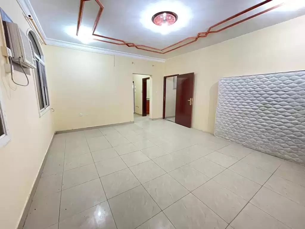 Wohn Klaar eigendom 1 Schlafzimmer U/F Wohnung  zu vermieten in Al Sadd , Doha #12751 - 1  image 