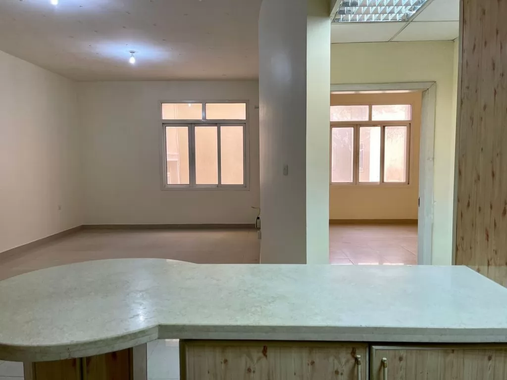 Residential Ready Property 2 Bedrooms U/F Apartment  for rent in Fereej-Bin-Mahmoud , Doha-Qatar #12766 - 1  image 