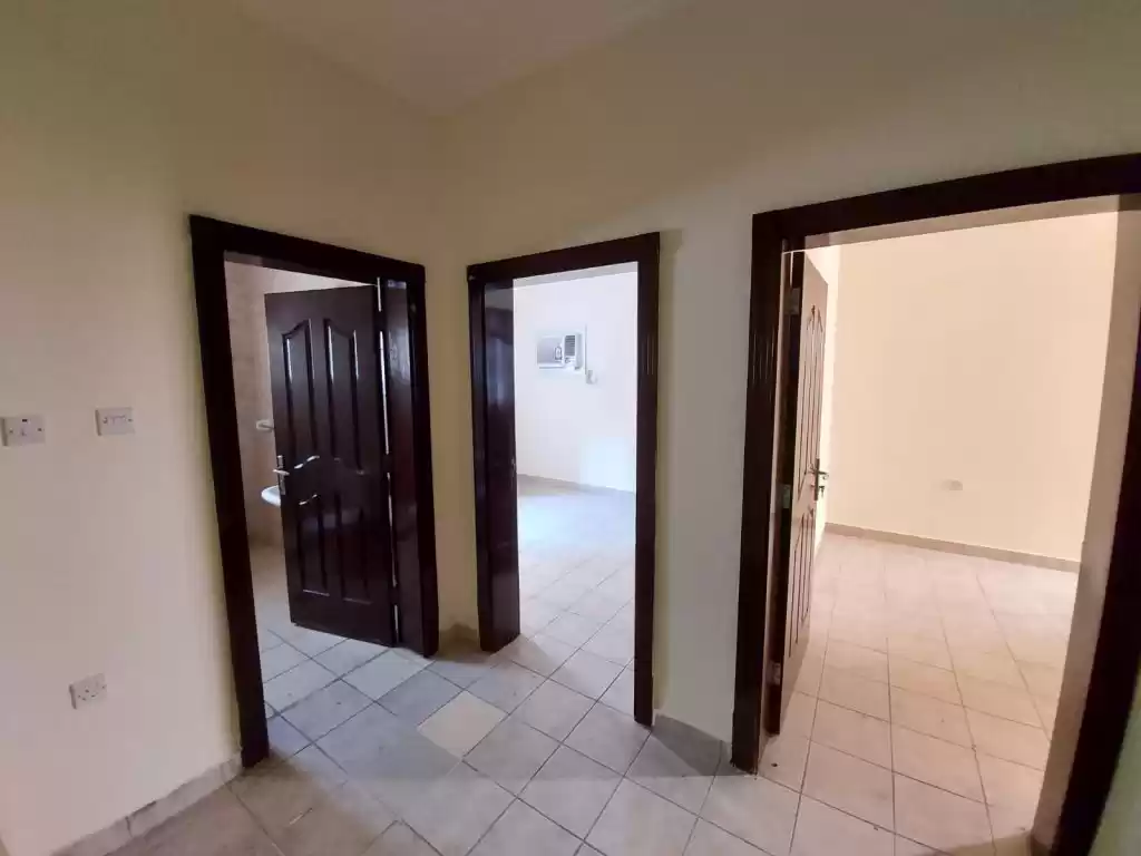 Residential Ready Property 2 Bedrooms U/F Apartment  for rent in Al Sadd , Doha #12771 - 1  image 