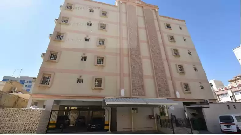 Residential Ready Property 2 Bedrooms U/F Apartment  for rent in Al Sadd , Doha #12798 - 1  image 