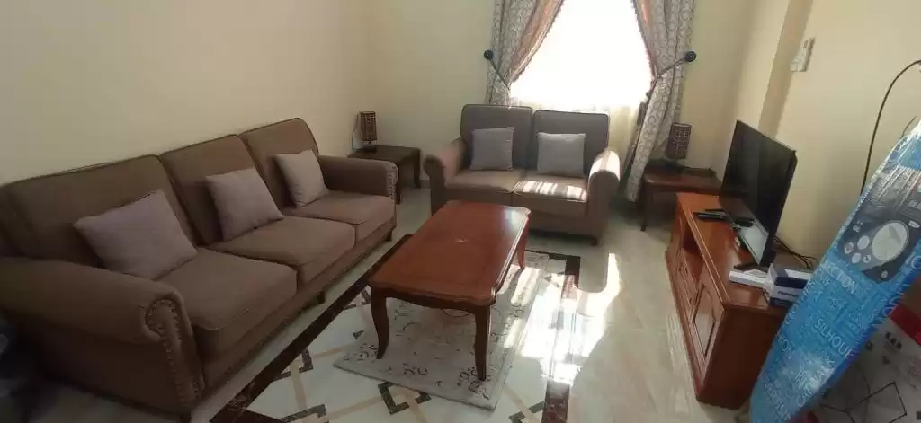 Residential Ready Property 2 Bedrooms F/F Apartment  for rent in Al Sadd , Doha #12803 - 1  image 