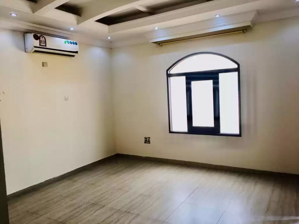 Residential Ready Property 1 Bedroom S/F Apartment  for rent in Al Sadd , Doha #12807 - 1  image 