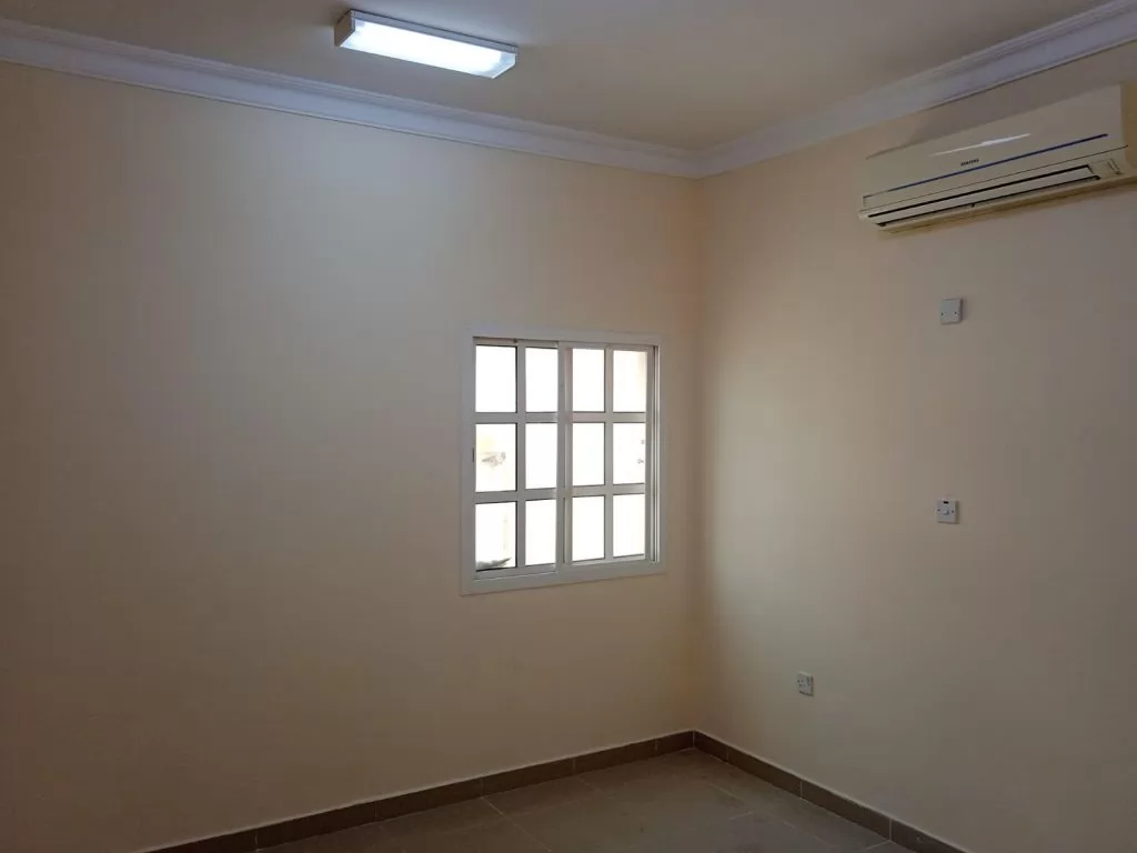 yerleşim Hazır Mülk 1 yatak odası U/F Apartman  kiralık içinde Al Sadd , Doha #12823 - 1  image 