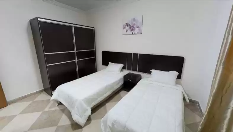 yerleşim Hazır Mülk 3 yatak odası F/F Apartman  kiralık içinde Al Sadd , Doha #12828 - 1  image 