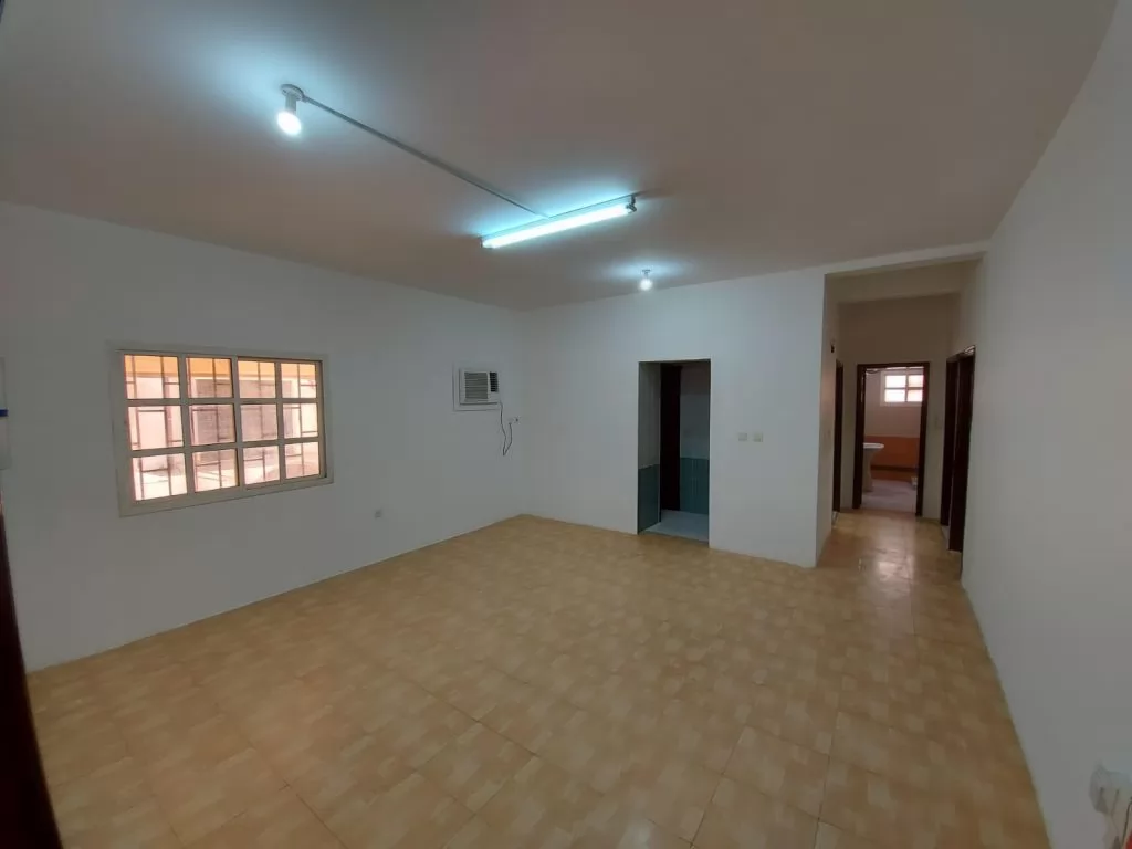 Wohn Klaar eigendom 2 Schlafzimmer U/F Wohnung  zu vermieten in Al Sadd , Doha #12844 - 1  image 