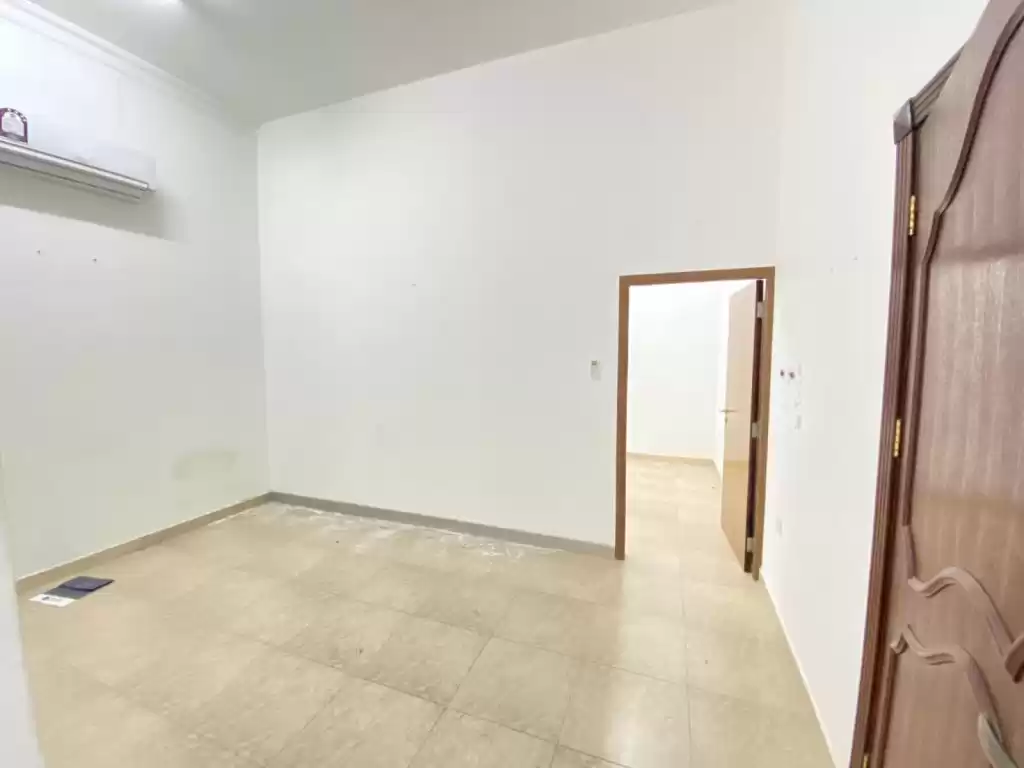 Residential Ready Property 1 Bedroom U/F Apartment  for rent in Al Sadd , Doha #12853 - 1  image 