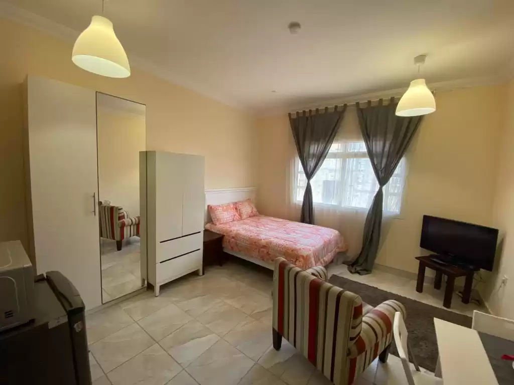 Residential Ready Property Studio F/F Apartment  for rent in Al Sadd , Doha #12858 - 1  image 