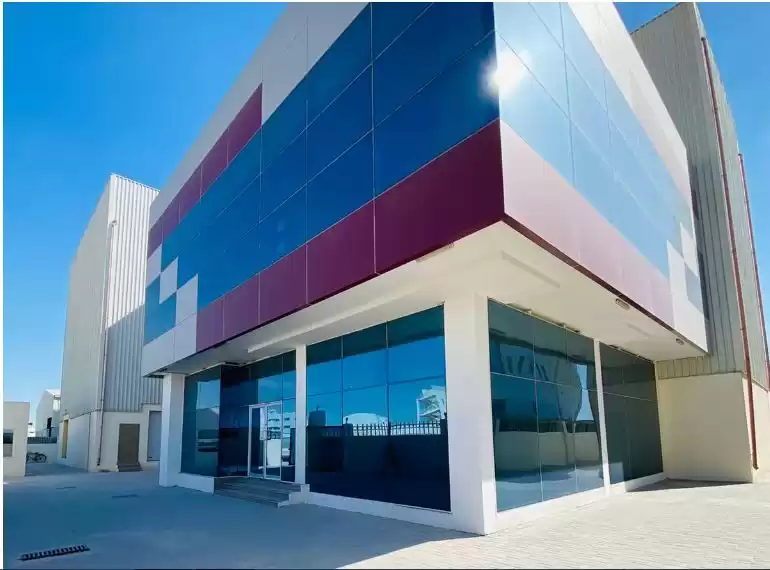 Kommerziell Klaar eigendom U/F Lagerhaus  zu verkaufen in Al Sadd , Doha #12864 - 1  image 