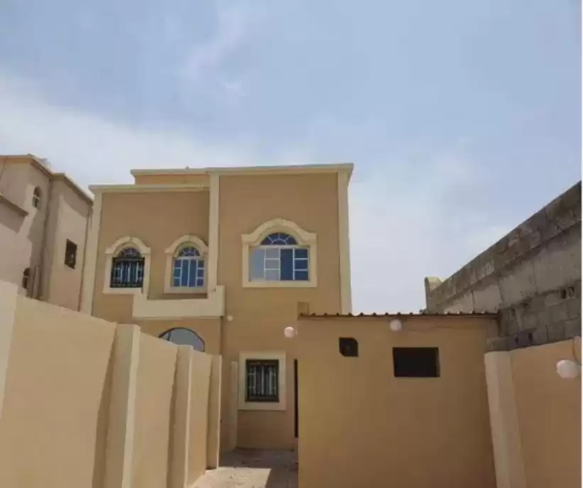 yerleşim Hazır Mülk 6 Yatak Odası U/F Müstakil Villa  satılık içinde Doha #12891 - 1  image 
