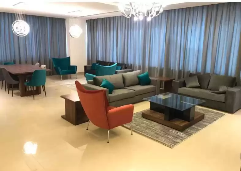Résidentiel Propriété prête 2 chambres F / F Appartement  a louer au Al-Sadd , Doha #12930 - 1  image 