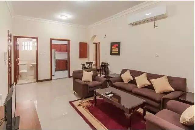 Wohn Klaar eigendom 2 Schlafzimmer U/F Wohnung  zu vermieten in Al Sadd , Doha #12937 - 1  image 