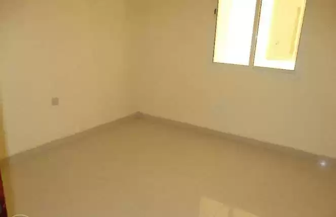Gemischte Benutzung Klaar eigendom 7+ Schlafzimmer U/F Wohnung  zu vermieten in Doha #12946 - 1  image 
