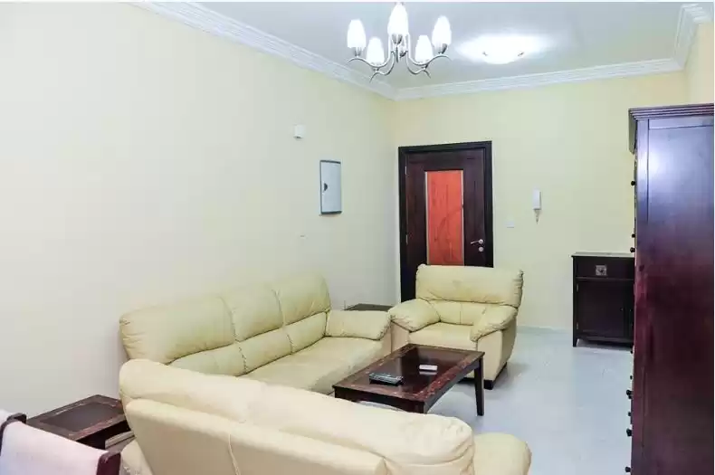 Résidentiel Propriété prête 3 chambres F / F Appartement  a louer au Doha #12962 - 1  image 