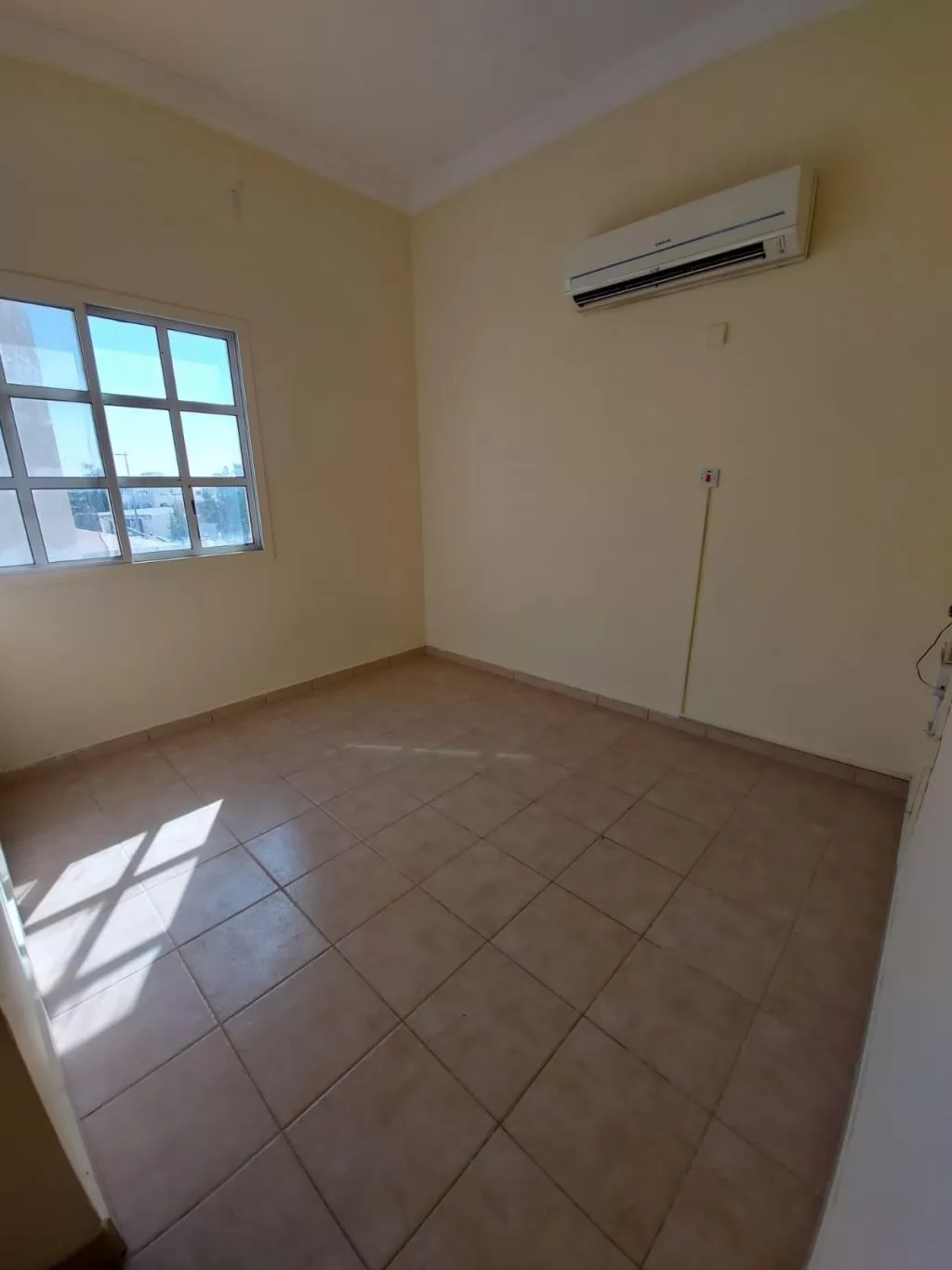 Residential Ready Property Studio U/F Apartment  for rent in Al-Maamoura , Doha-Qatar #12971 - 1  image 