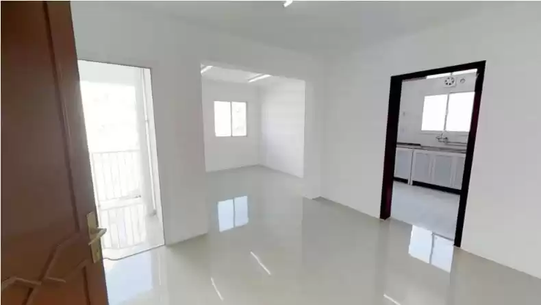 Wohn Klaar eigendom 2 Schlafzimmer U/F Wohnung  zu vermieten in Al Sadd , Doha #12983 - 1  image 