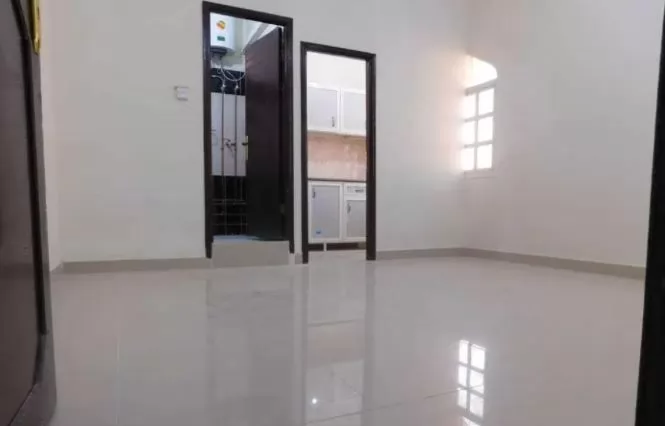 Residential Property Studio S/F Apartment  for rent in Al-Rayyan #12987 - 1  image 