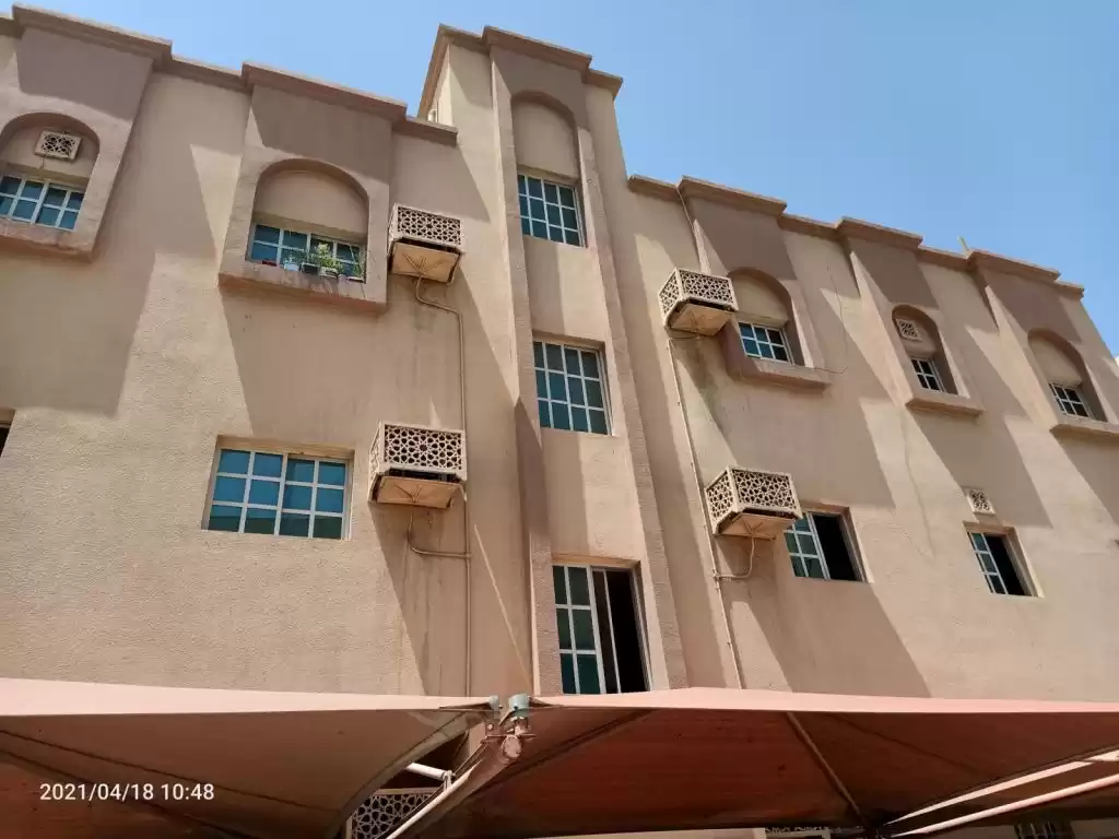 Résidentiel Propriété prête 2 chambres F / F Appartement  a louer au Al-Sadd , Doha #13019 - 1  image 