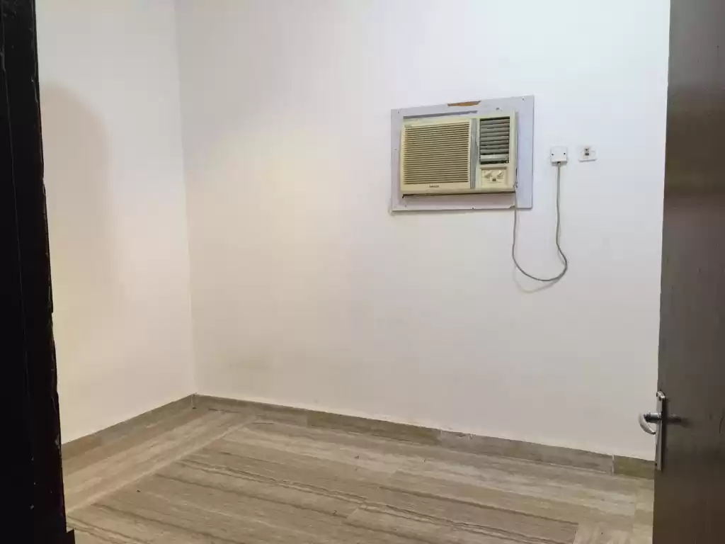 Wohn Klaar eigendom 1 Schlafzimmer U/F Wohnung  zu vermieten in Al Sadd , Doha #13022 - 1  image 