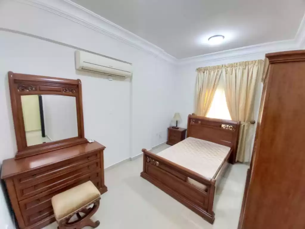 Wohn Klaar eigendom 3 Schlafzimmer F/F Wohnung  zu vermieten in Doha #13030 - 1  image 