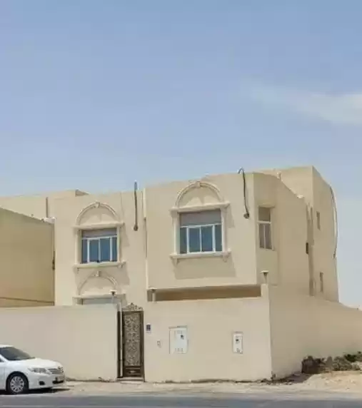 Residencial Listo Propiedad 2 dormitorios U / F Villa Standerlone  venta en al-sad , Doha #13085 - 1  image 