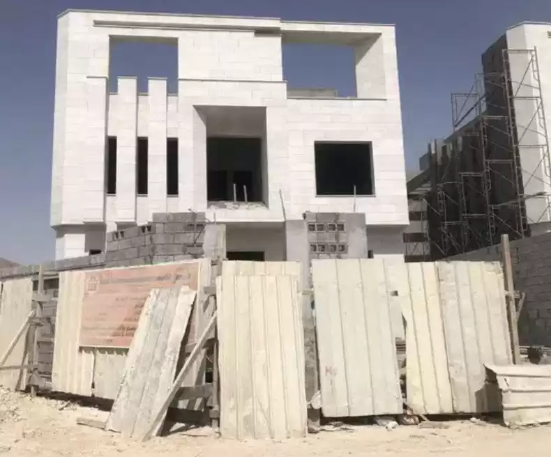 yerleşim Hazır Mülk 7 Yatak Odası U/F Müstakil Villa  satılık içinde Al Sadd , Doha #13087 - 1  image 