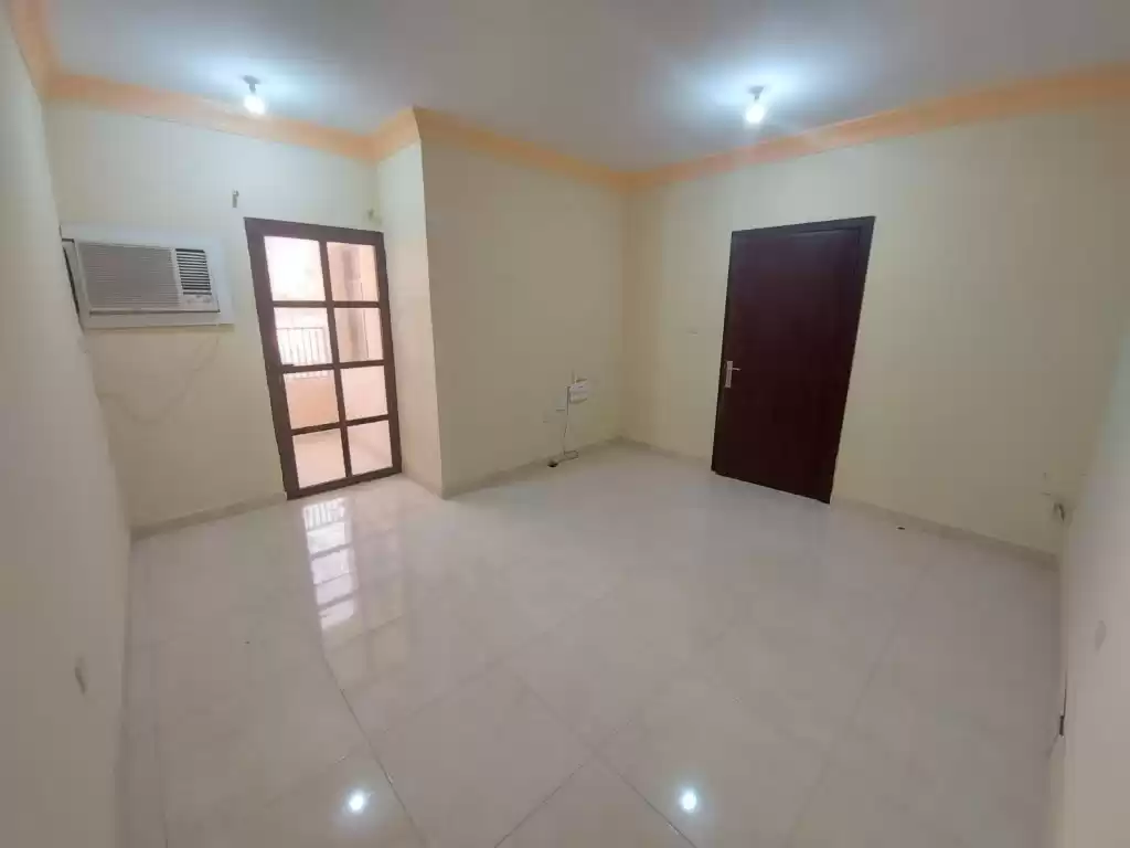 Residential Ready Property 1 Bedroom U/F Apartment  for rent in Al Sadd , Doha #13097 - 1  image 