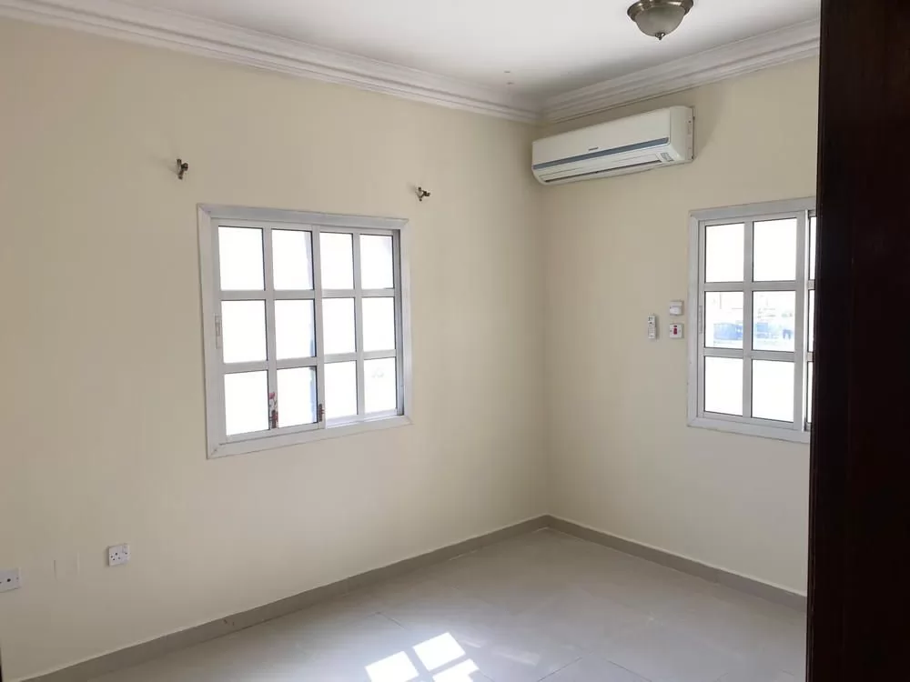 Residential Ready Property 2 Bedrooms S/F Apartment  for rent in Old-Airport , Doha-Qatar #13139 - 1  image 