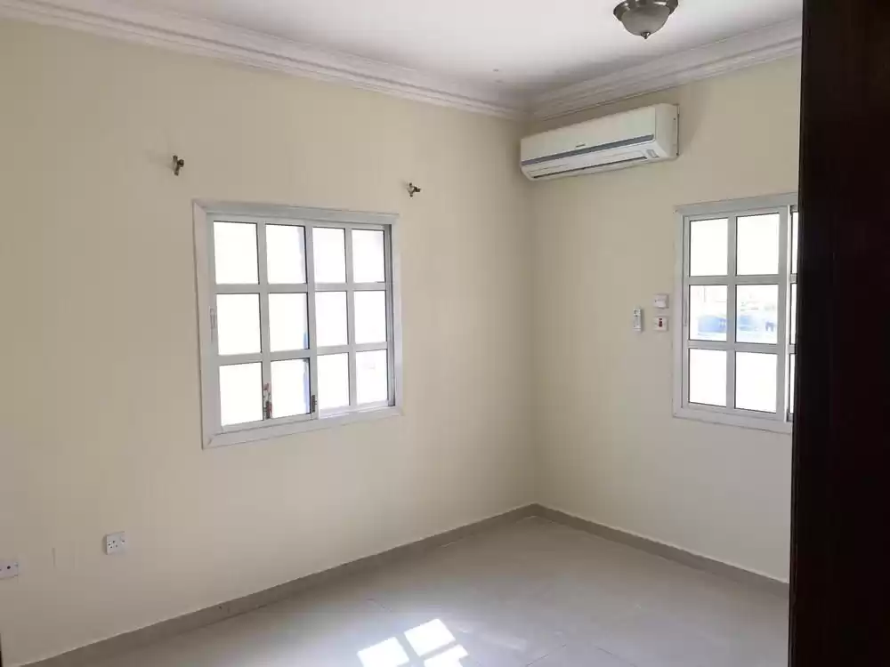 Residential Ready Property 2 Bedrooms S/F Apartment  for rent in Al Sadd , Doha #13139 - 1  image 