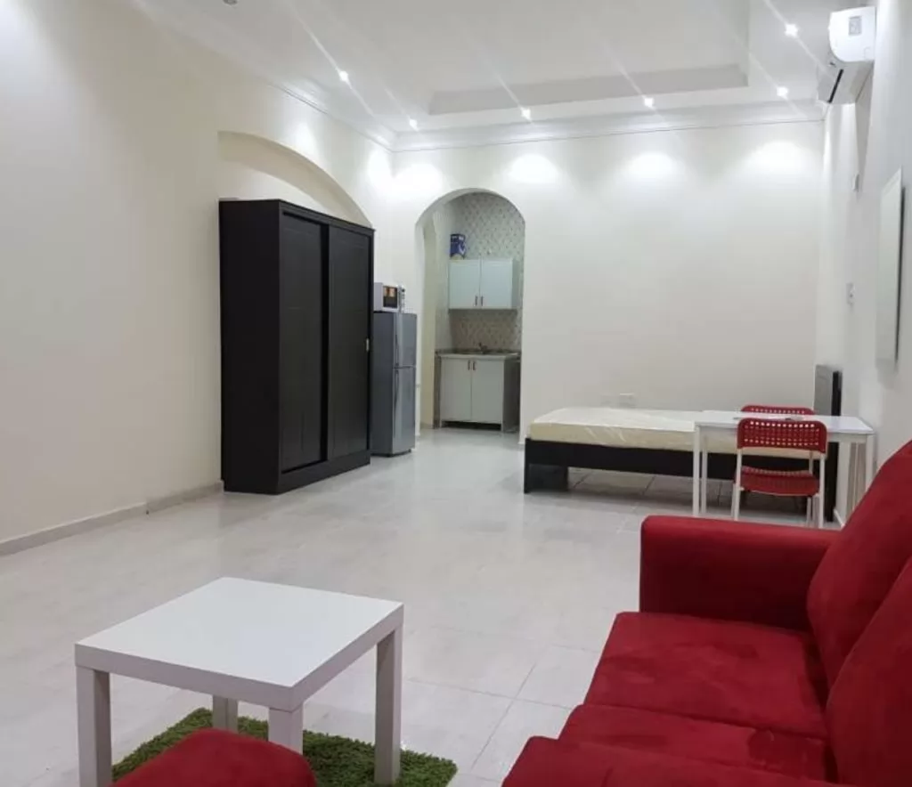 Residential Ready Property 1 Bedroom F/F Apartment  for rent in Doha-Qatar #13152 - 1  image 
