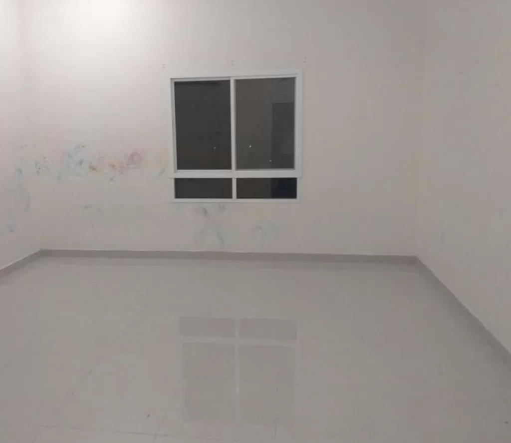 Residential Ready Property 2 Bedrooms U/F Apartment  for rent in Doha-Qatar #13165 - 1  image 
