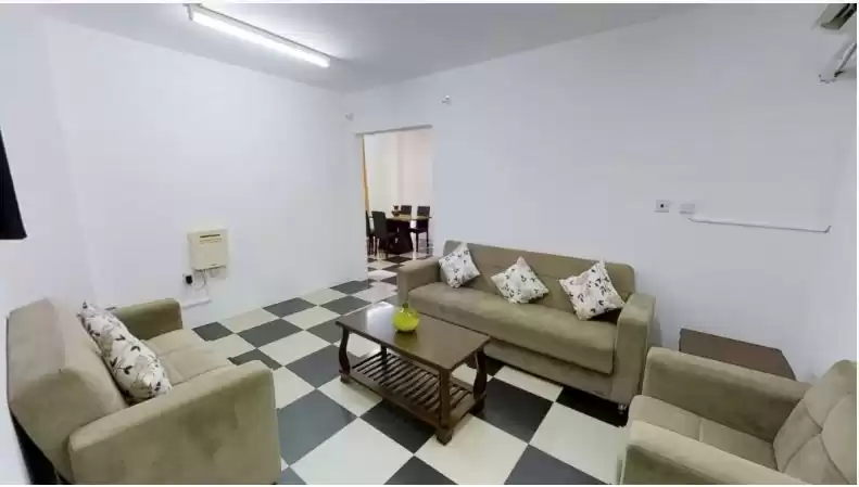 住宅 就绪物业 2 间卧室 楼/楼 公寓  出租 在 萨德 , 多哈 #13166 - 1  image 