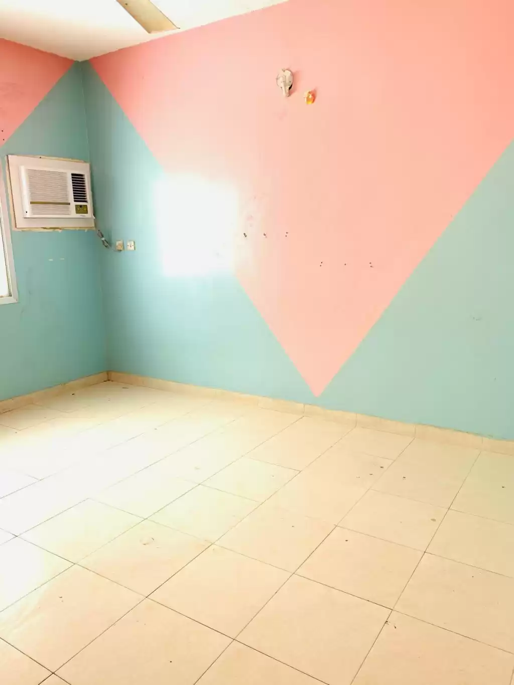Жилой Готовая недвижимость 4 спальни Н/Ф Квартира  в аренду в Аль-Садд , Доха #13169 - 1  image 