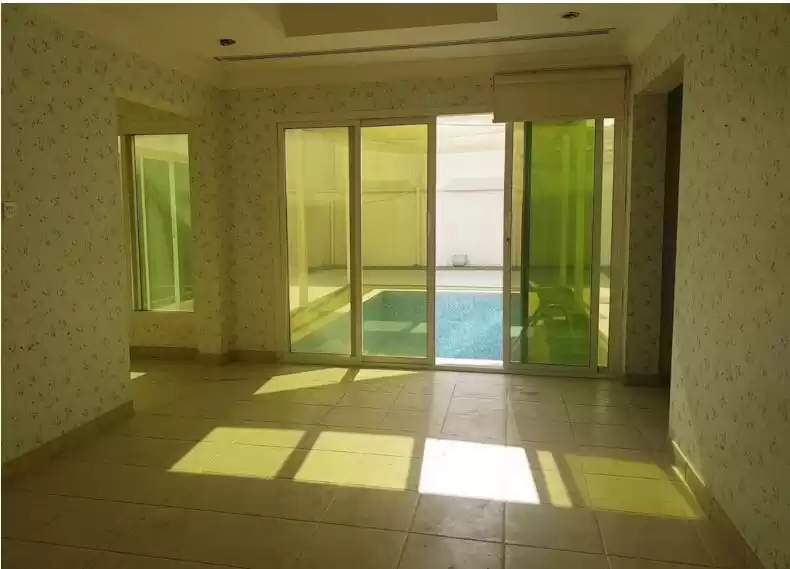 Residencial Listo Propiedad 6 habitaciones U / F Villa Standerlone  alquiler en al-sad , Doha #13183 - 1  image 