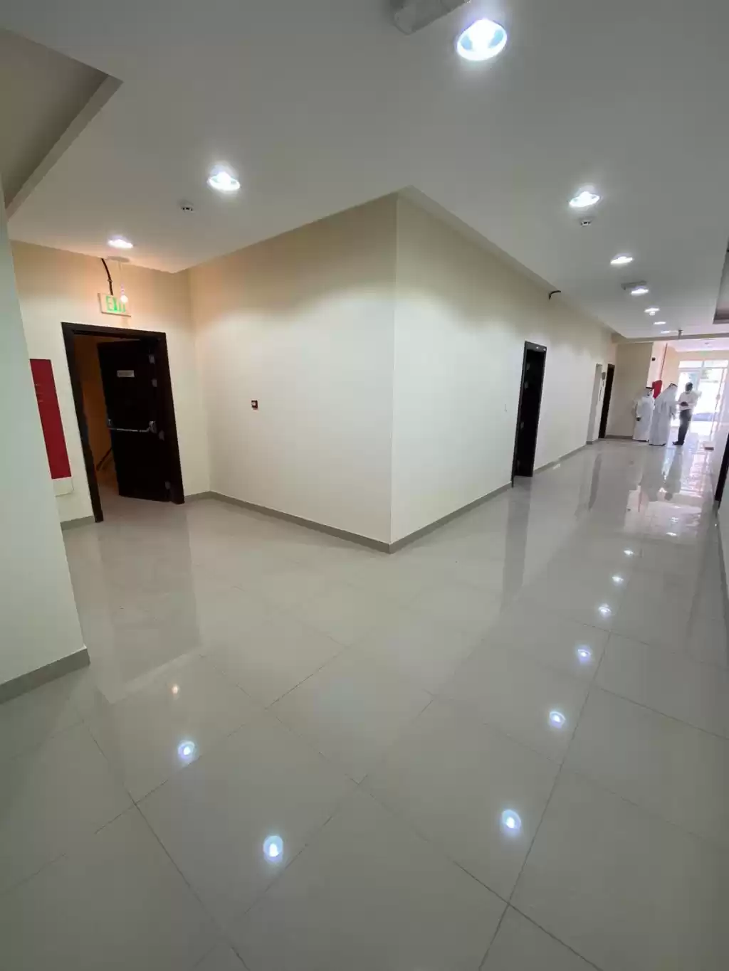 Résidentiel Propriété prête 2 chambres U / f Appartement  a louer au Al-Sadd , Doha #13184 - 1  image 