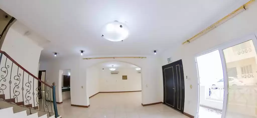 Residential Ready Property 5 Bedrooms U/F Villa in Compound  for rent in Al Sadd , Doha #13201 - 1  image 